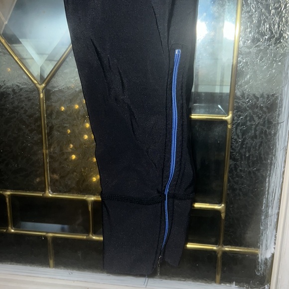 Woman’s Patagonia joggers - Picture 6 of 7